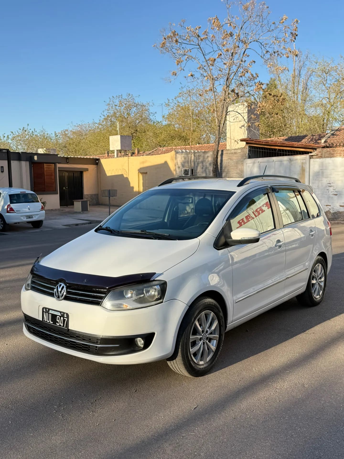 Volkswagen Suran Highline Cuero 2014